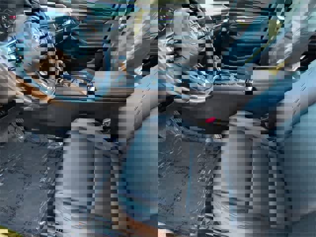 Used 2024 MAZDA MAZDA3 s image 17