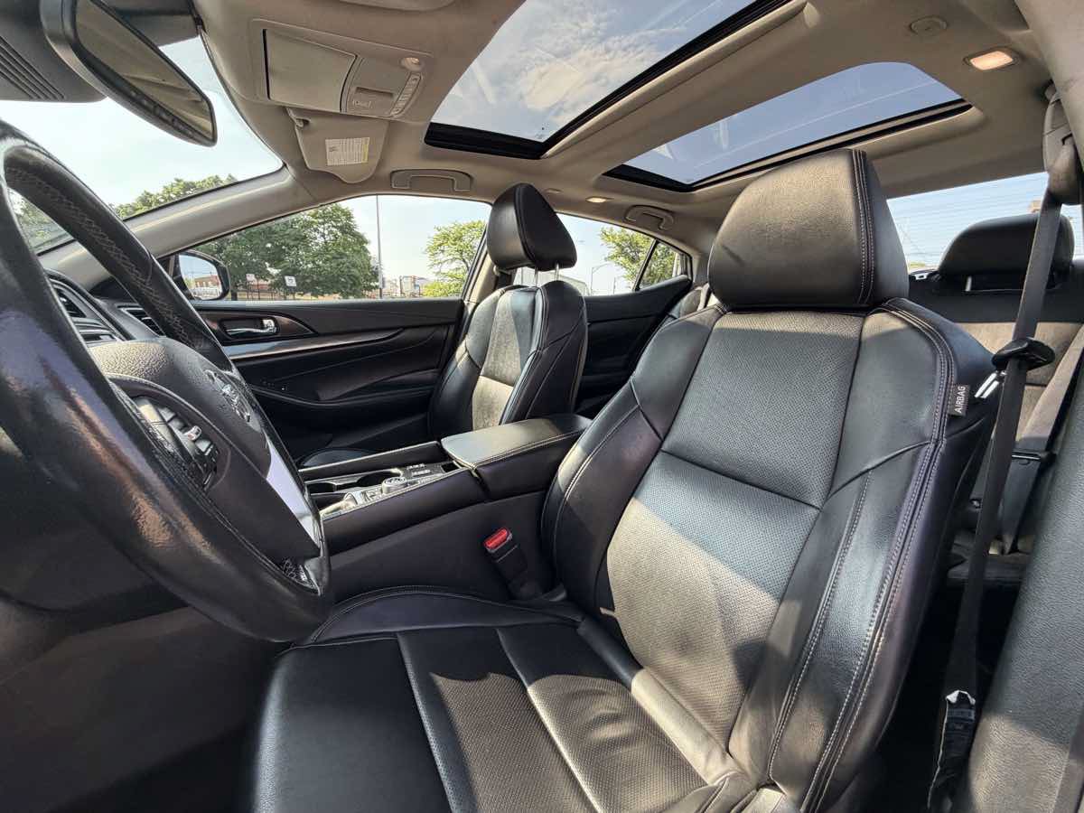 Used 2022 Nissan Maxima SL FWD image 14