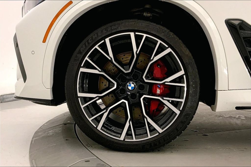 Used 2022 BMW X5 M w/ Competition Package 2 AWD/4WD image 8