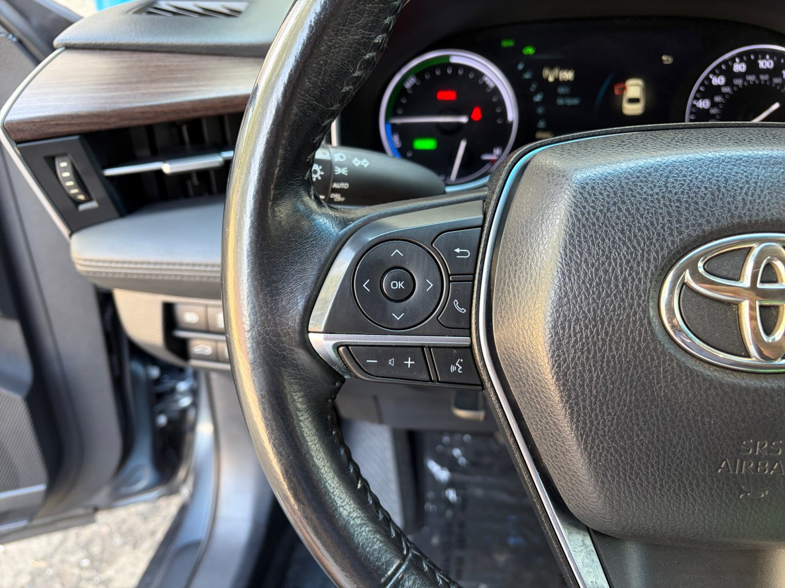 Used 2019 Toyota Avalon XLE w/ Moonroof Package FWD image 15