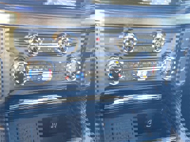 New 2026 Ford F250 Lariat w/ Black Appearance Package image 38