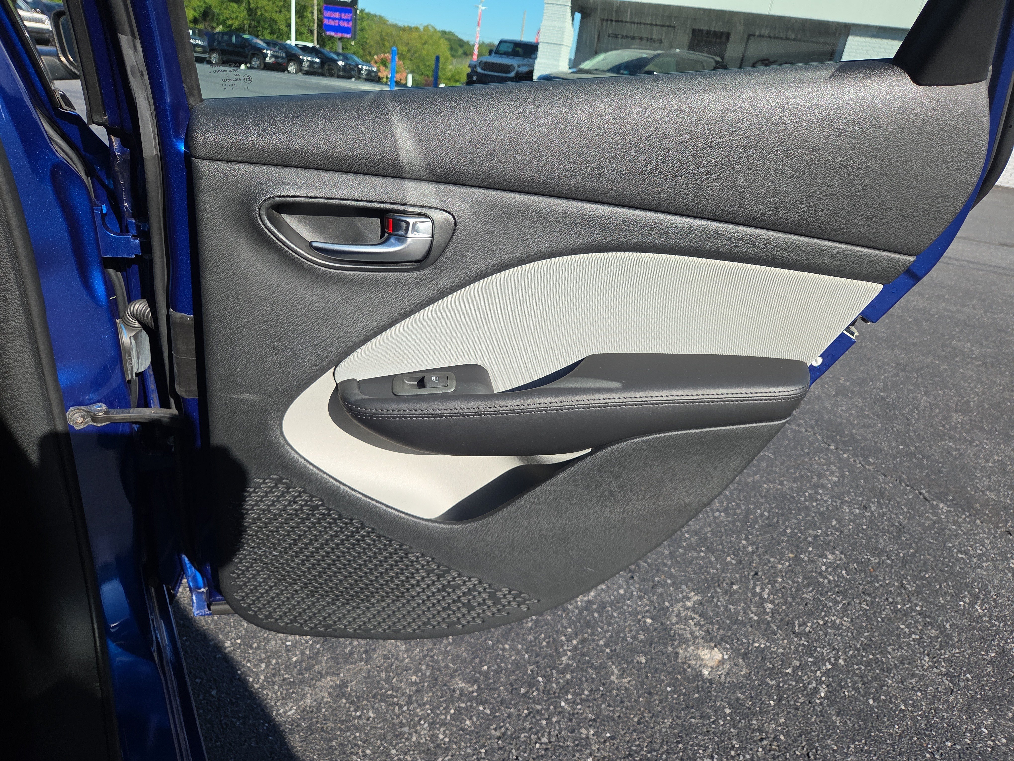 Used 2014 Dodge Dart SXT w/ Sun/Sound Group FWD image 20