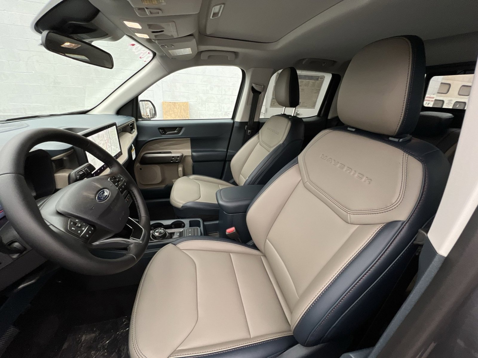 New 2026 Ford Maverick Lariat w/ 4K Tow Package AWD/4WD image 13