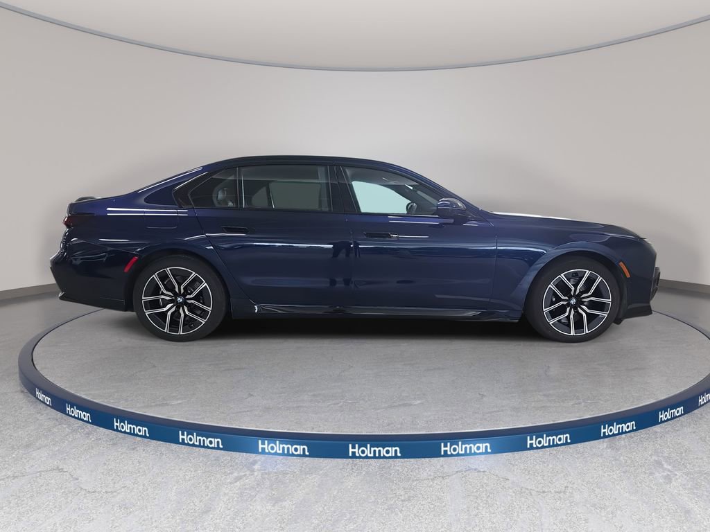 Used 2023 BMW i7 xDrive60 image 6