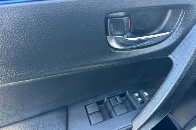 Used 2017 Toyota Corolla SE w/ Carpet Mat Package (TMS) image 10
