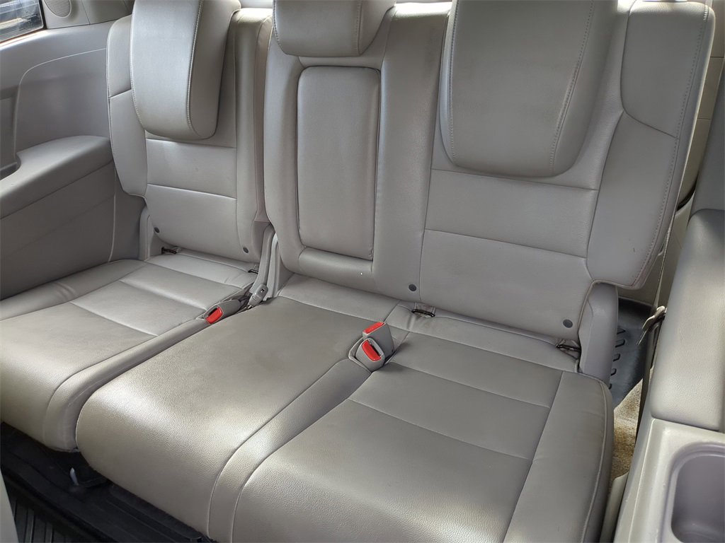 Used 2013 Honda Odyssey Touring image 19