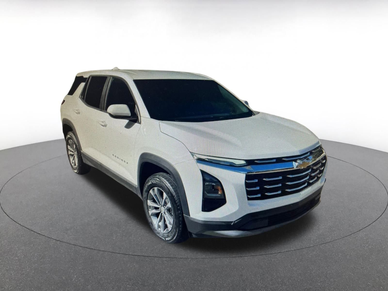 Used 2025 Chevrolet Equinox LT image 9