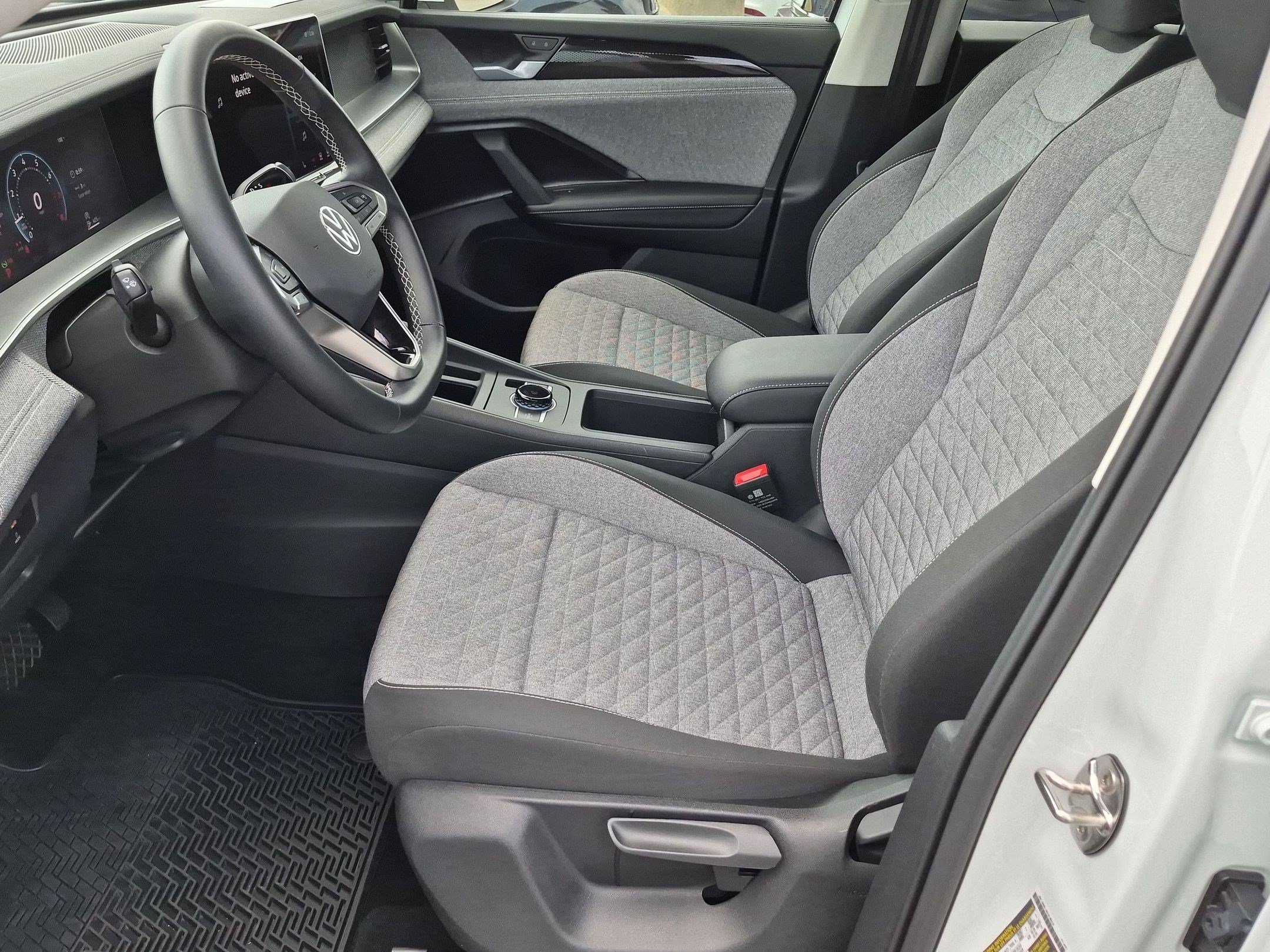 Used 2026 Volkswagen Tiguan S FWD image 14