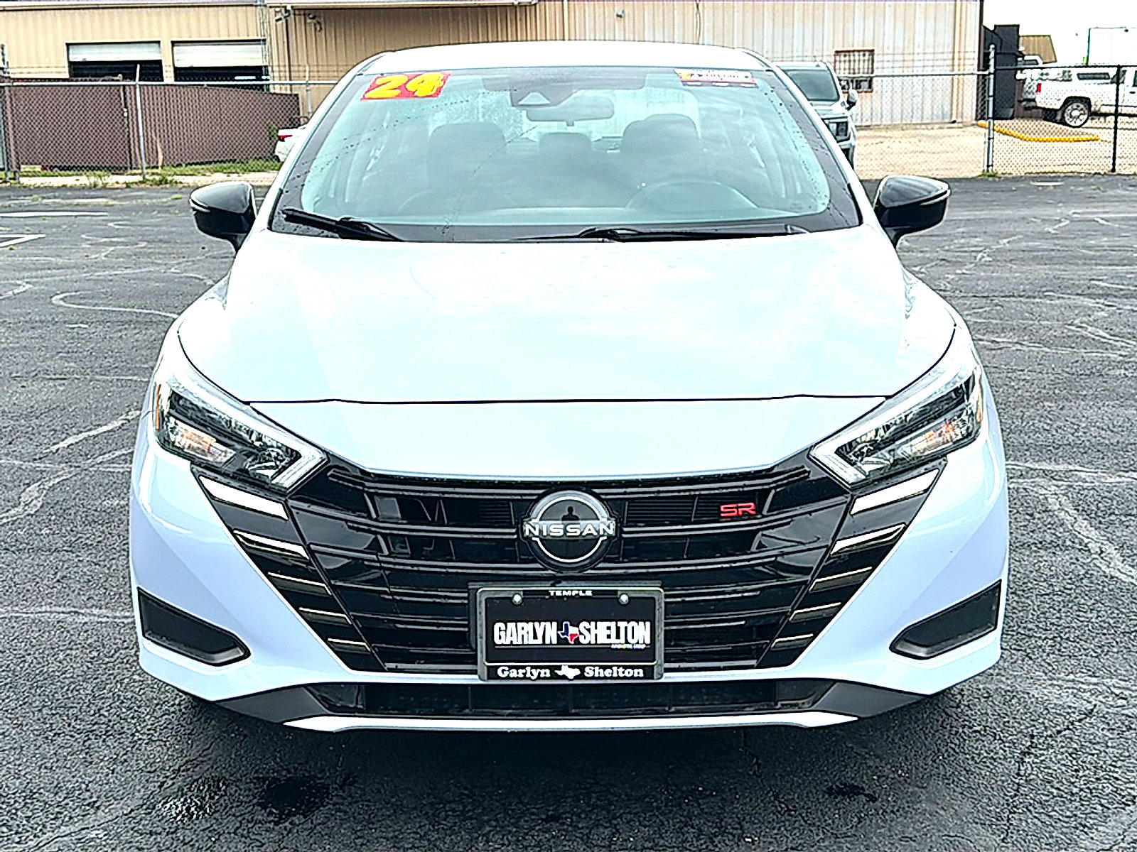 Used 2024 Nissan Versa SR FWD image 11