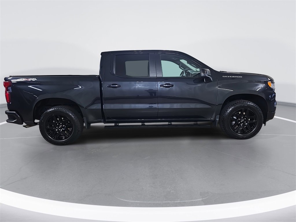 Certified 2022 Chevrolet Silverado 1500 RST image 2