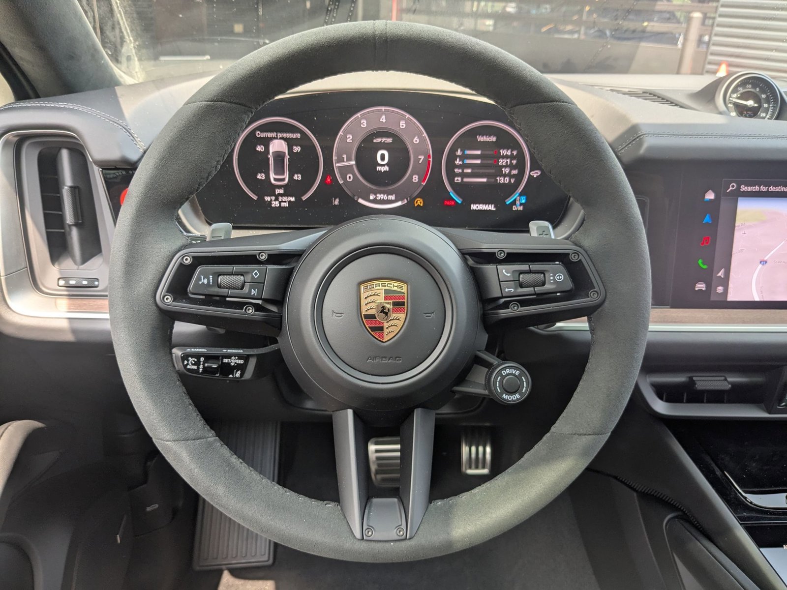 New 2025 Porsche Cayenne GTS image 15