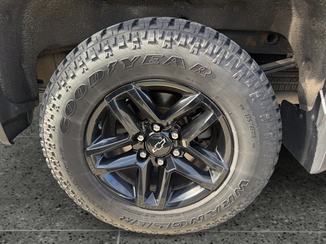 Used 2021 Chevrolet Silverado 1500 LT Trail Boss w/ Convenience Package II AWD/4WD image 14