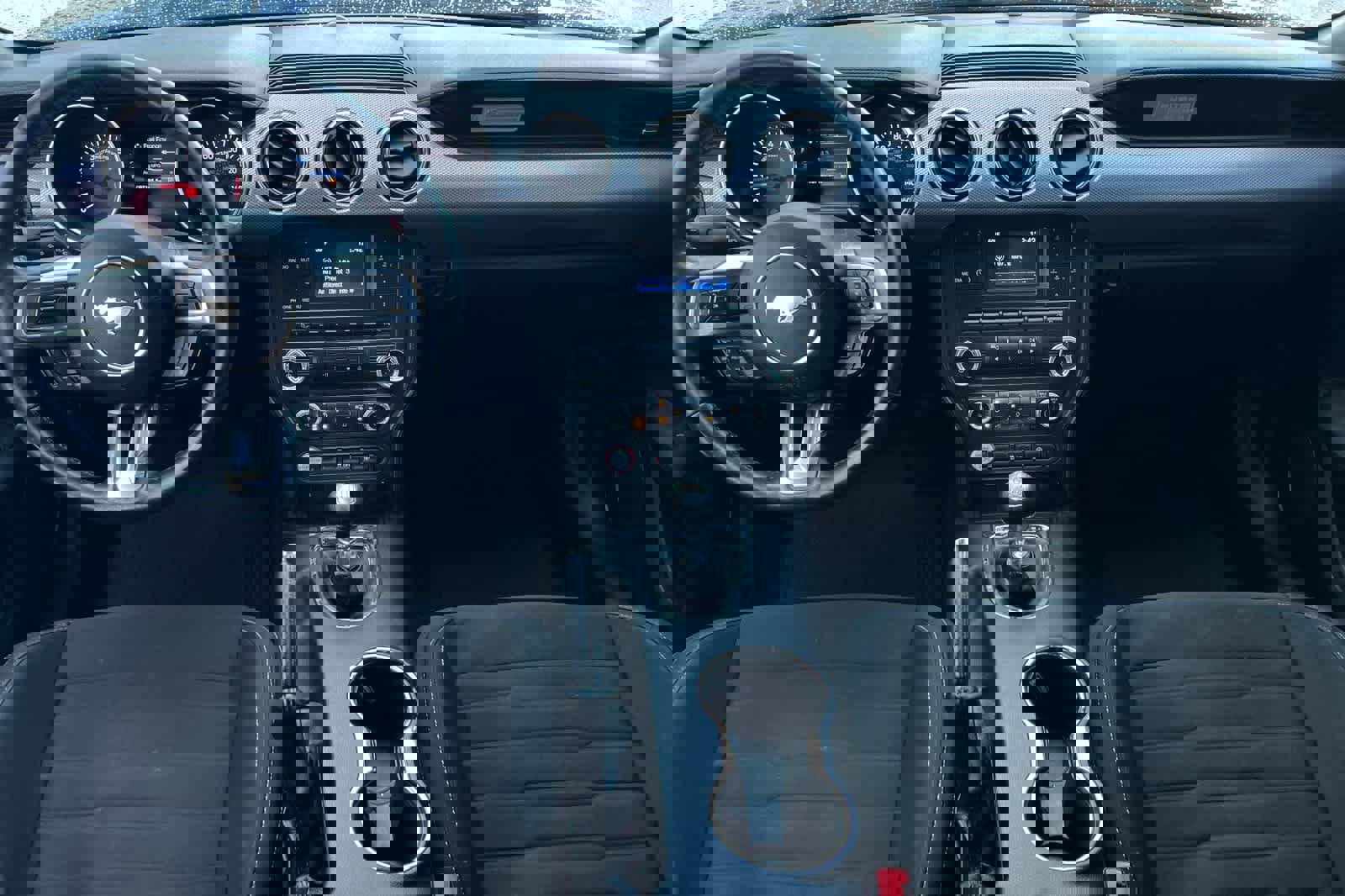 Used 2017 Ford Mustang GT image 4