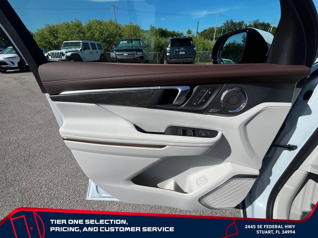 New 2026 Buick Enclave Avenir w/ Super Cruise Package AWD/4WD image 24