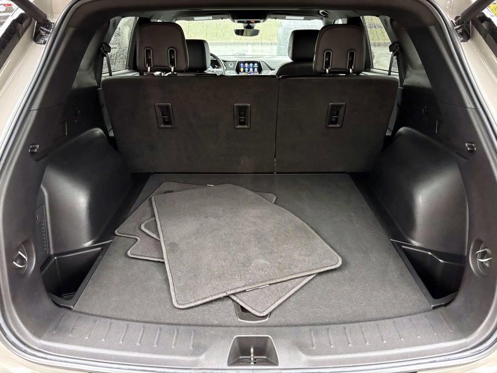 Used 2021 Chevrolet Blazer RS w/ Enhanced Convenience Package image 9