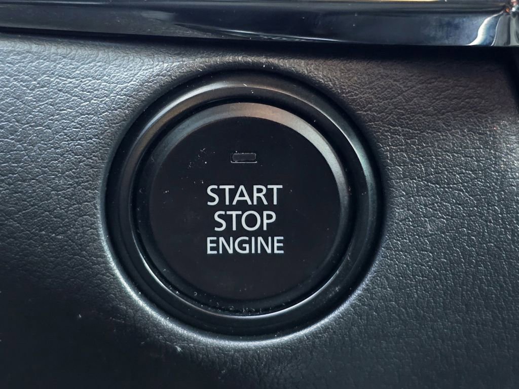 Used 2022 MAZDA CX-30 AWD 2.5 S w/ Premium Package image 14