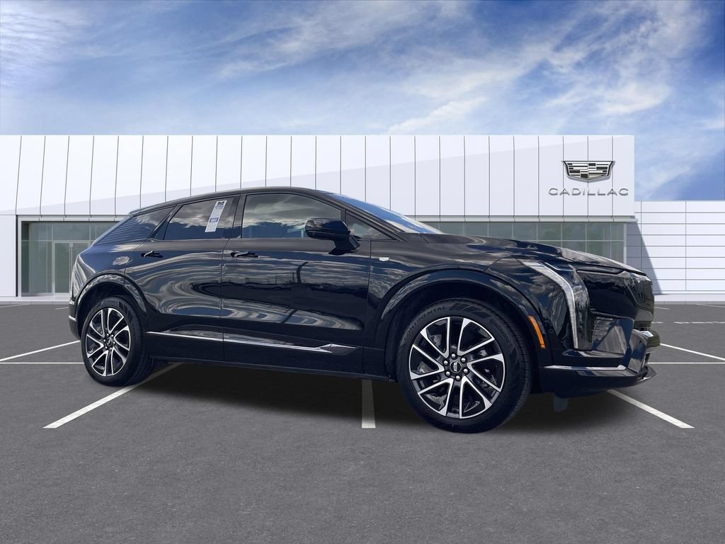 Certified 2025 Cadillac Optiq Sport 1 AWD/4WD image 1