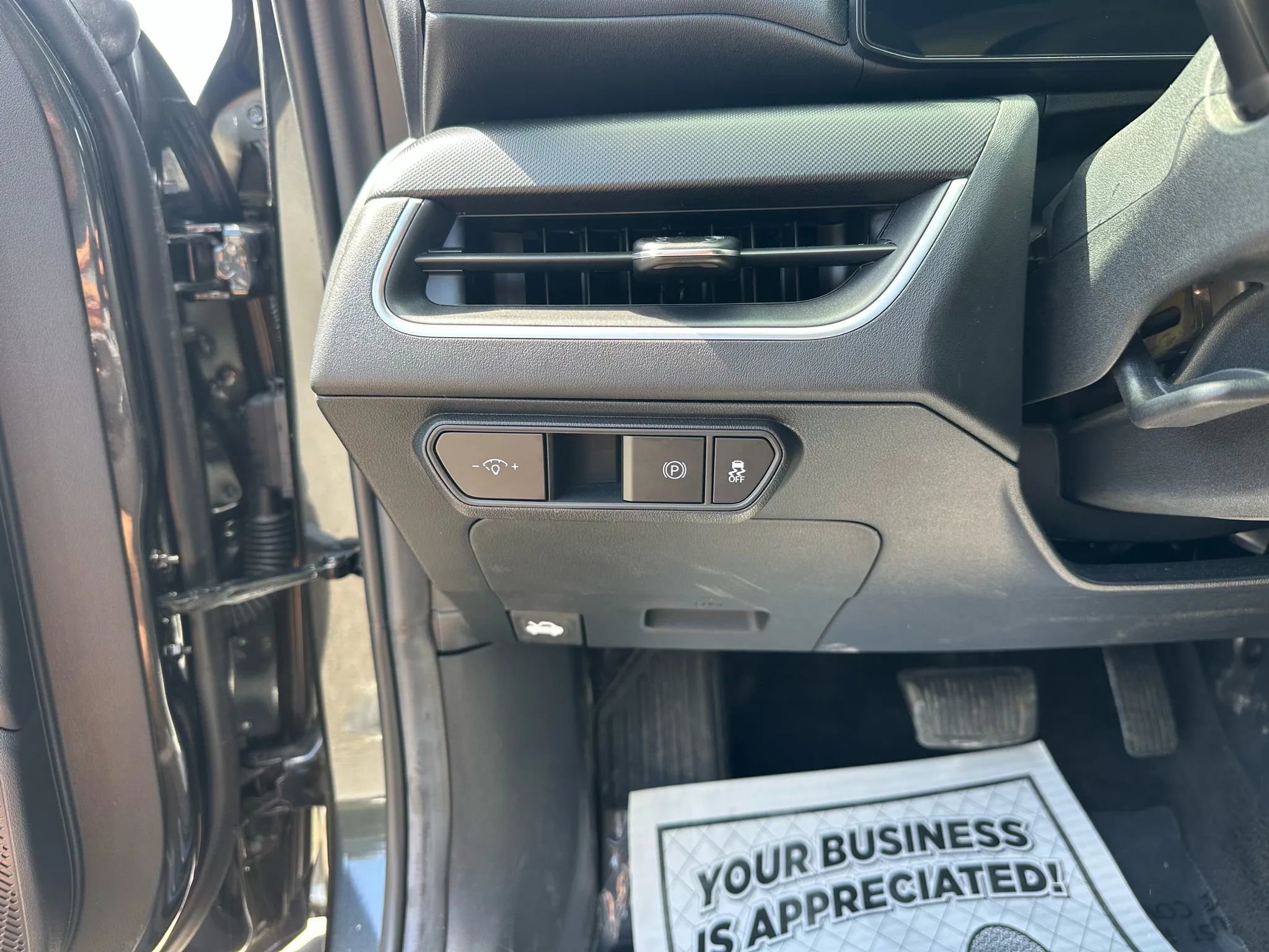 Used 2025 Kia K4 image 19