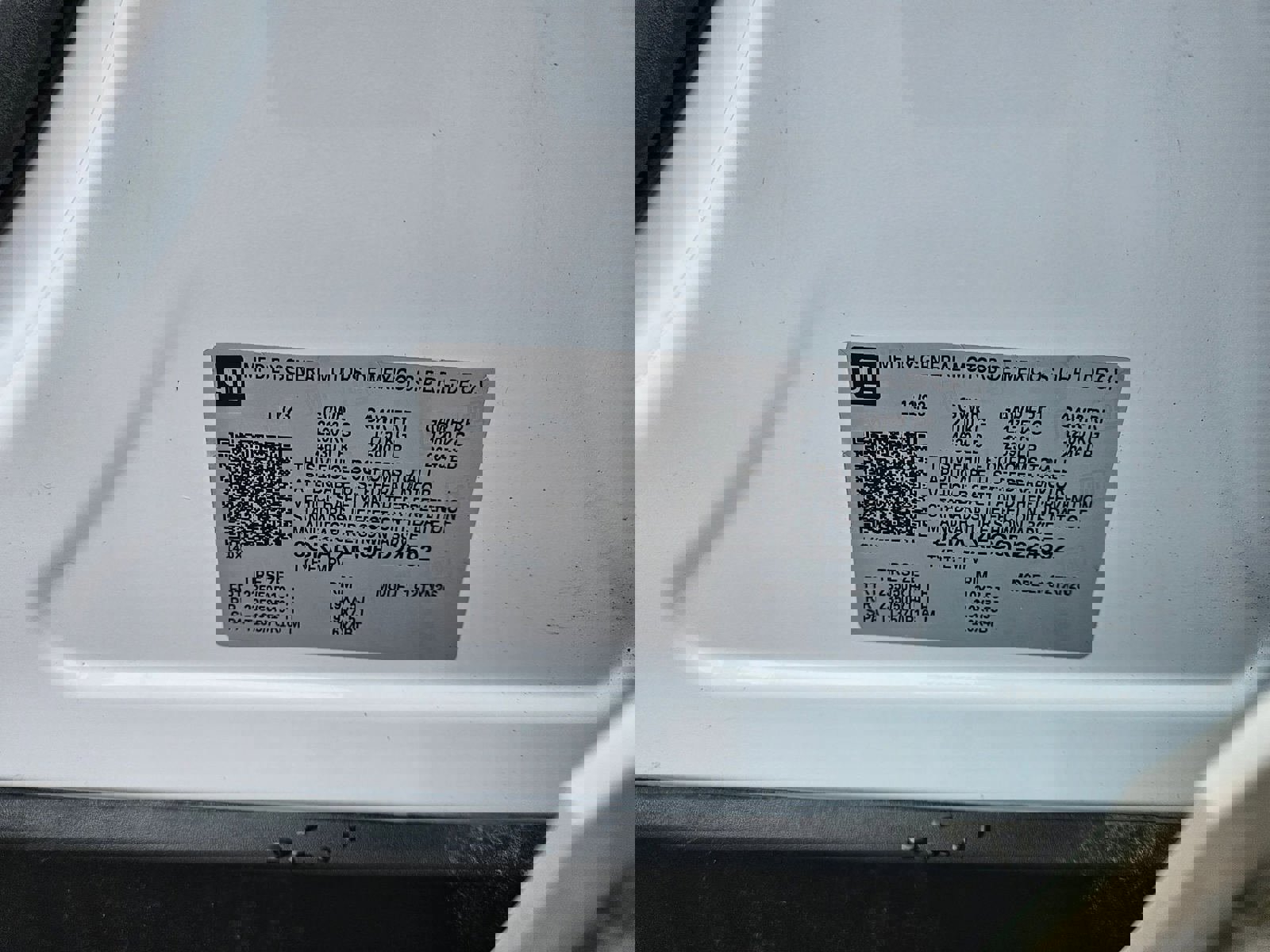 Used 2024 GMC Terrain Denali w/ Denali Premium Package image 32