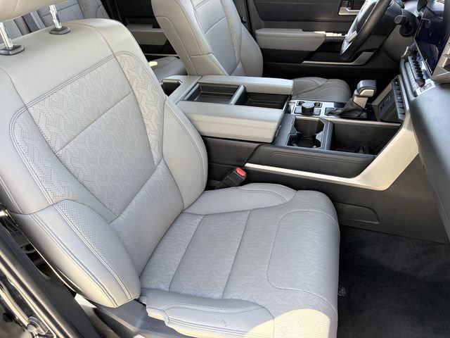 Used 2022 Toyota Tundra Limited AWD/4WD image 19