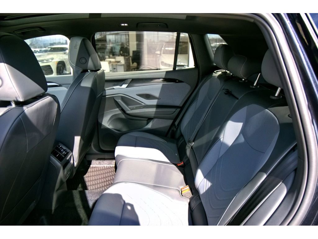 New 2026 Volkswagen Tiguan SE R-Line image 27