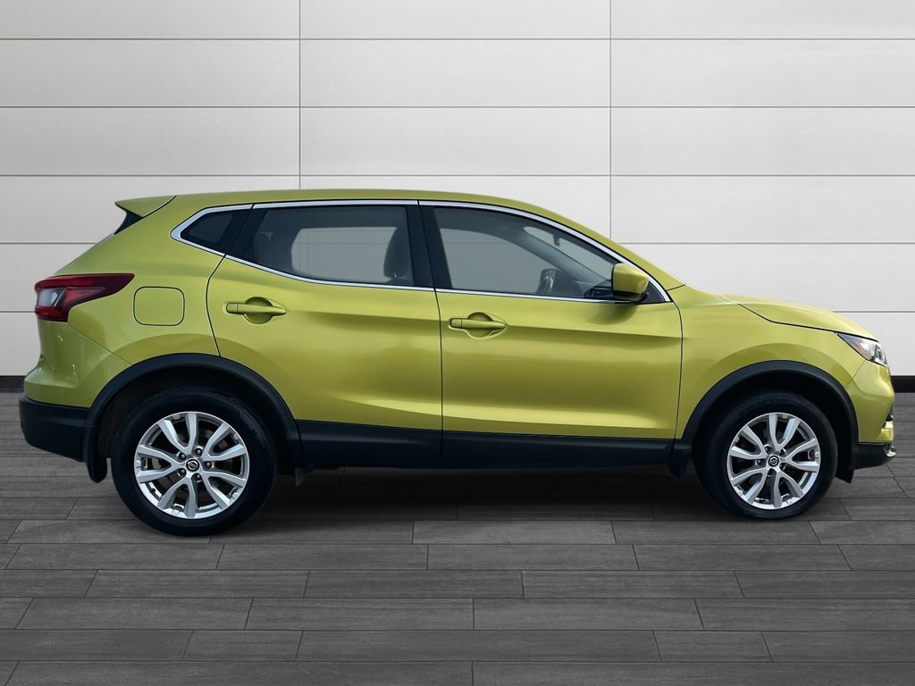 Used 2020 Nissan Rogue Sport S w/ Appearance Package image 2