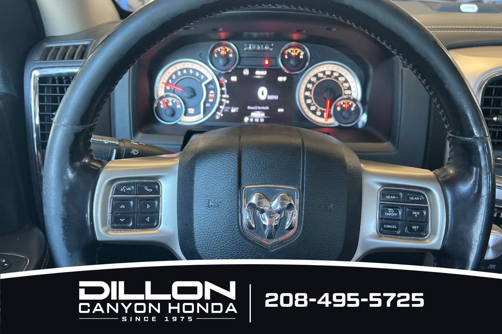 Used 2017 RAM 1500 Laramie w/ Convenience Group AWD/4WD image 25