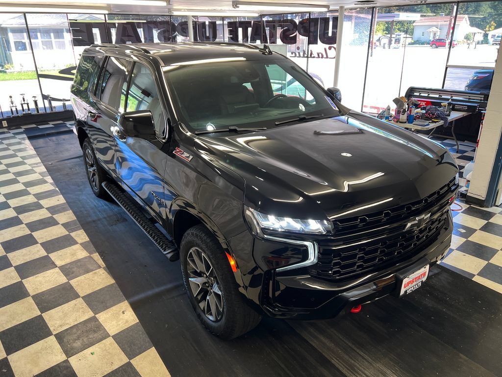 Used 2023 Chevrolet Tahoe Z71 w/ Luxury Package AWD/4WD image 17