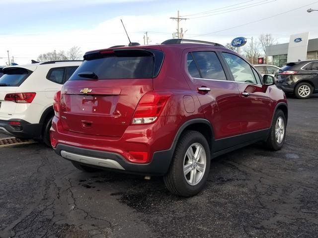 Used 2019 Chevrolet Trax LT w/ LT Convenience Package image 6