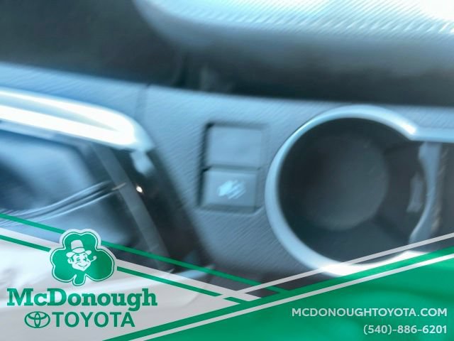 Used 2014 Toyota Corolla LE FWD image 17