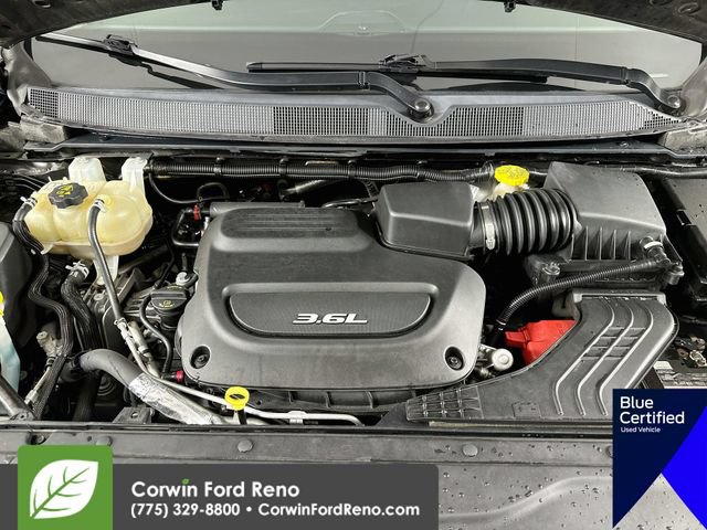 Used 2017 Chrysler Pacifica Limited FWD image 38
