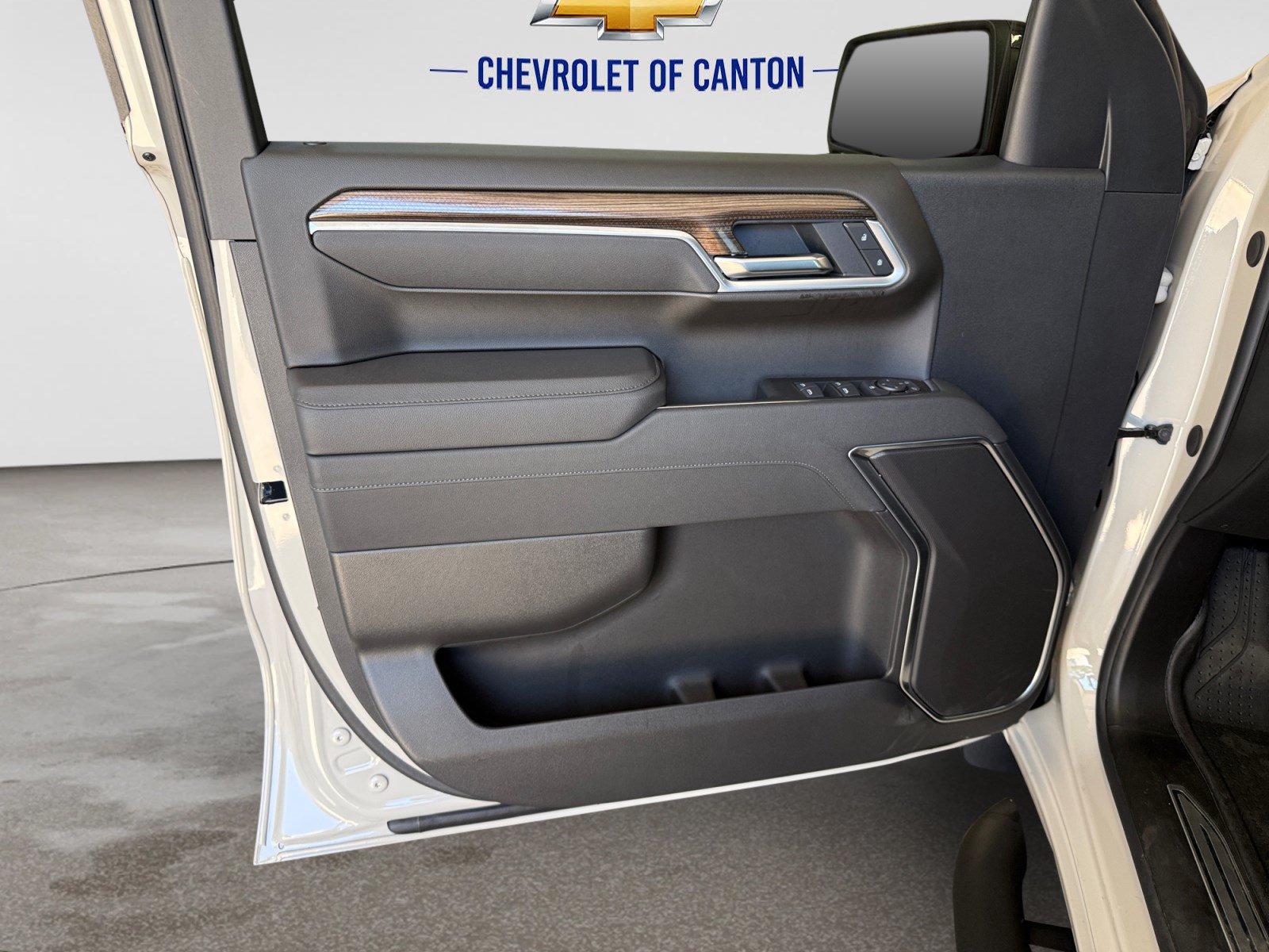New 2026 Chevrolet Silverado 1500 RST w/ RST Select Package AWD/4WD image 10