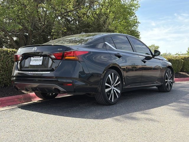 Used 2021 Nissan Altima 2.5 SR image 3