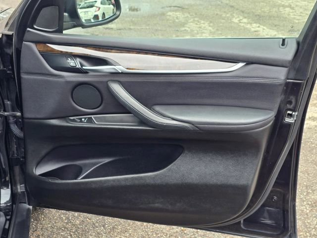 Used 2015 BMW X5 xDrive35i image 17