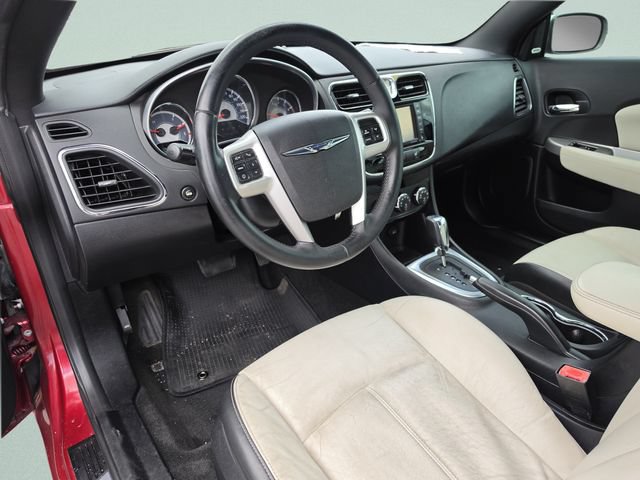 Used 2012 Chrysler 200 Limited FWD image 17