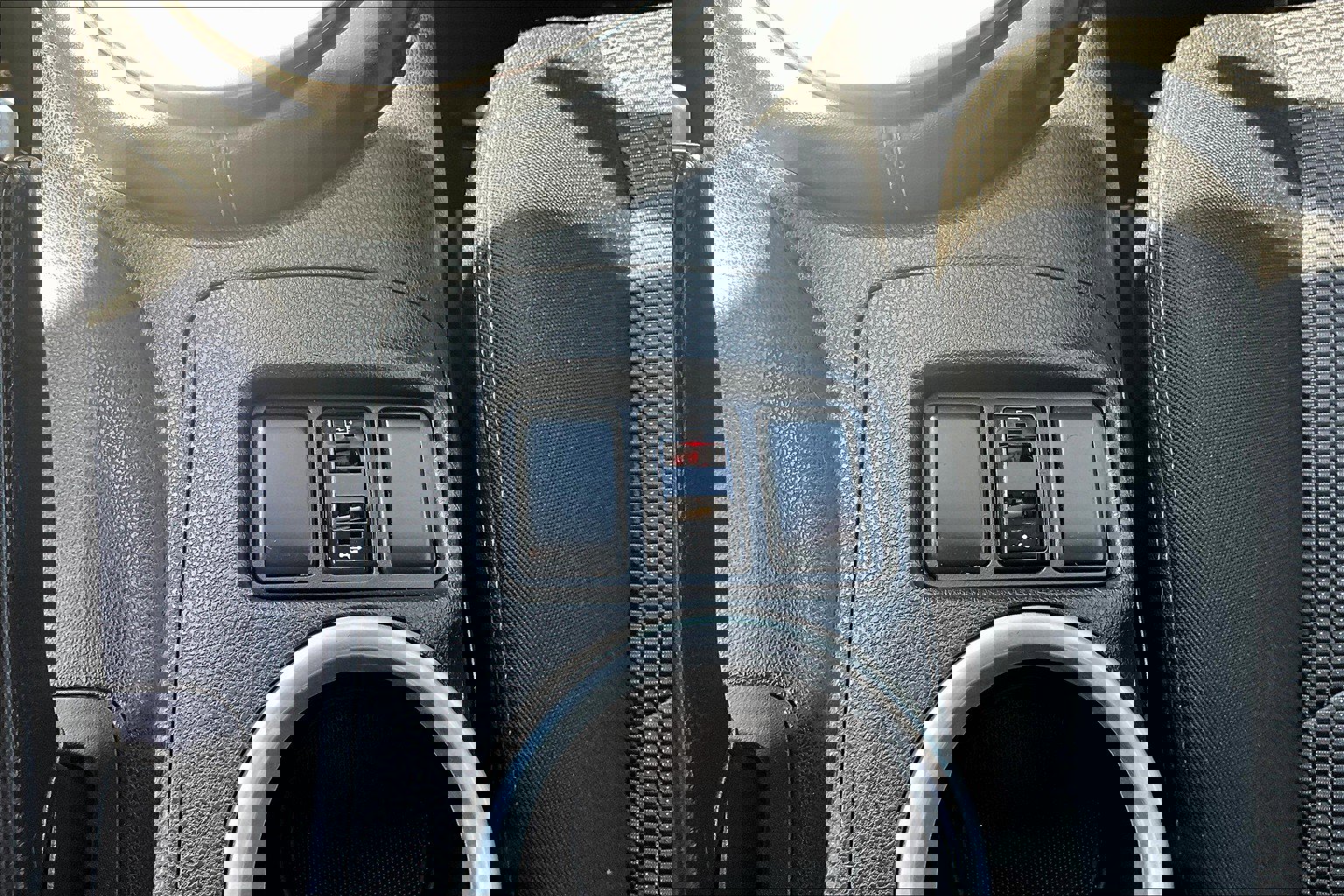 Used 2014 Nissan 370Z Coupe image 21