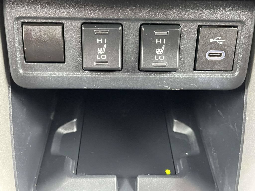 Used 2024 Toyota Corolla Cross XLE w/ Convenience Package AWD/4WD image 39