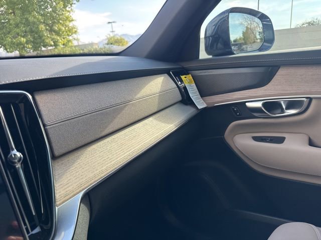 New 2026 Volvo XC90 B6 Plus w/ Protection Package image 27