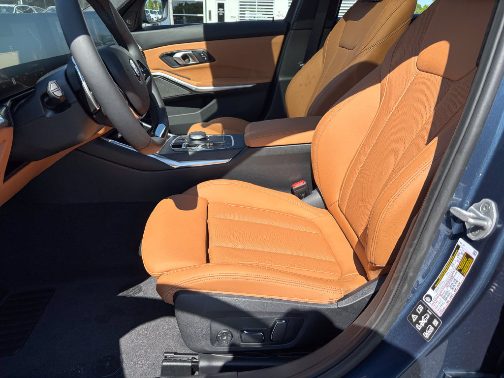 New 2026 BMW 330i xDrive Sedan w/ Premium Package AWD/4WD image 14