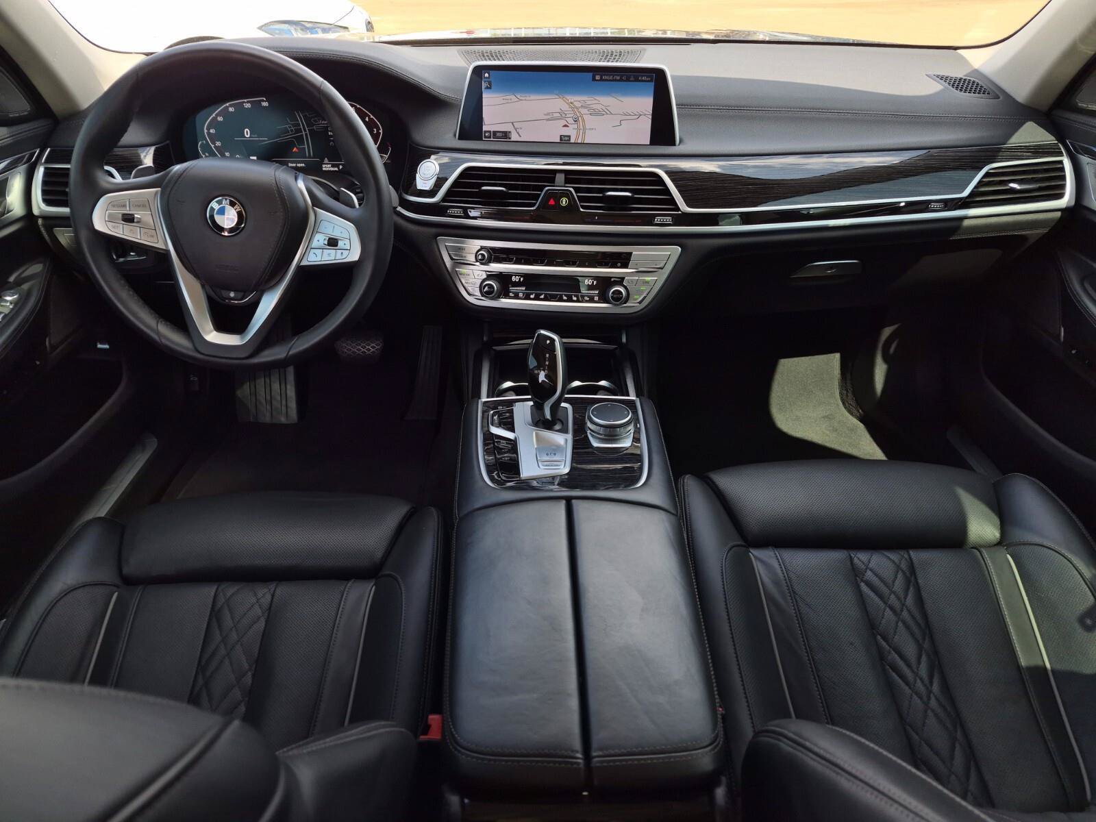 Used 2022 BMW 740i w/ Premium Package RWD image 20