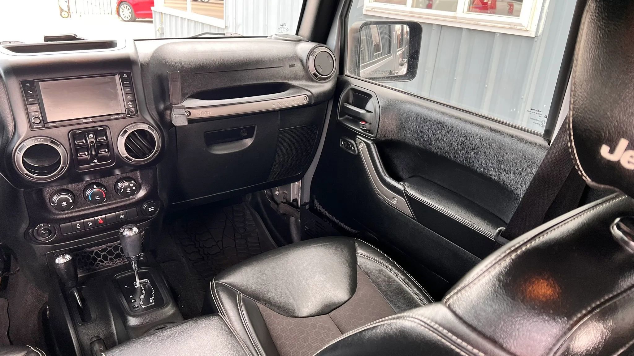 Used 2017 Jeep Wrangler Unlimited Sport image 28