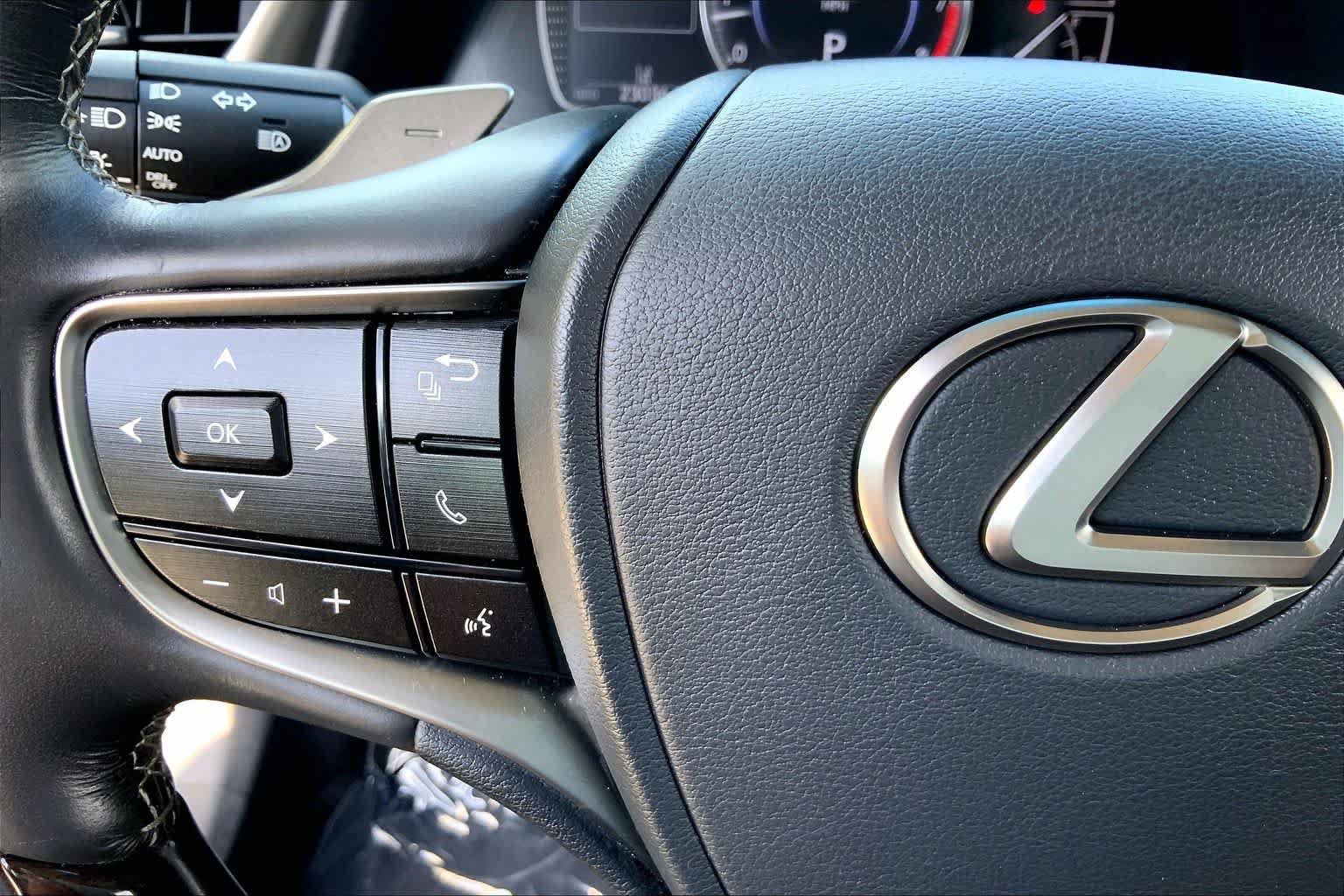 Certified 2021 Lexus ES 350 w/ Premium Package FWD image 24