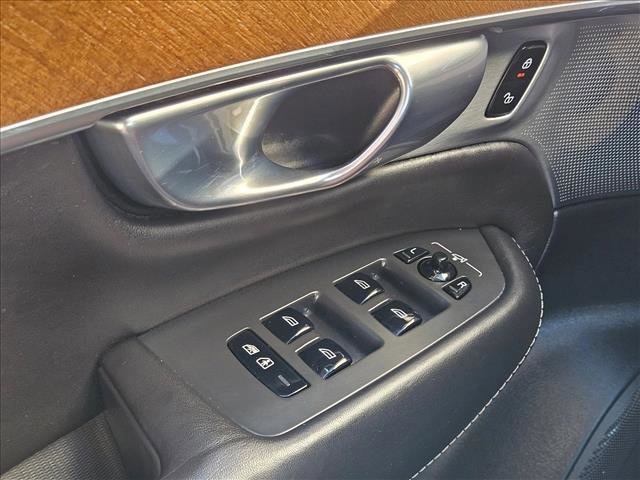 Used 2017 Volvo XC90 T6 Inscription w/ Vision Package image 10