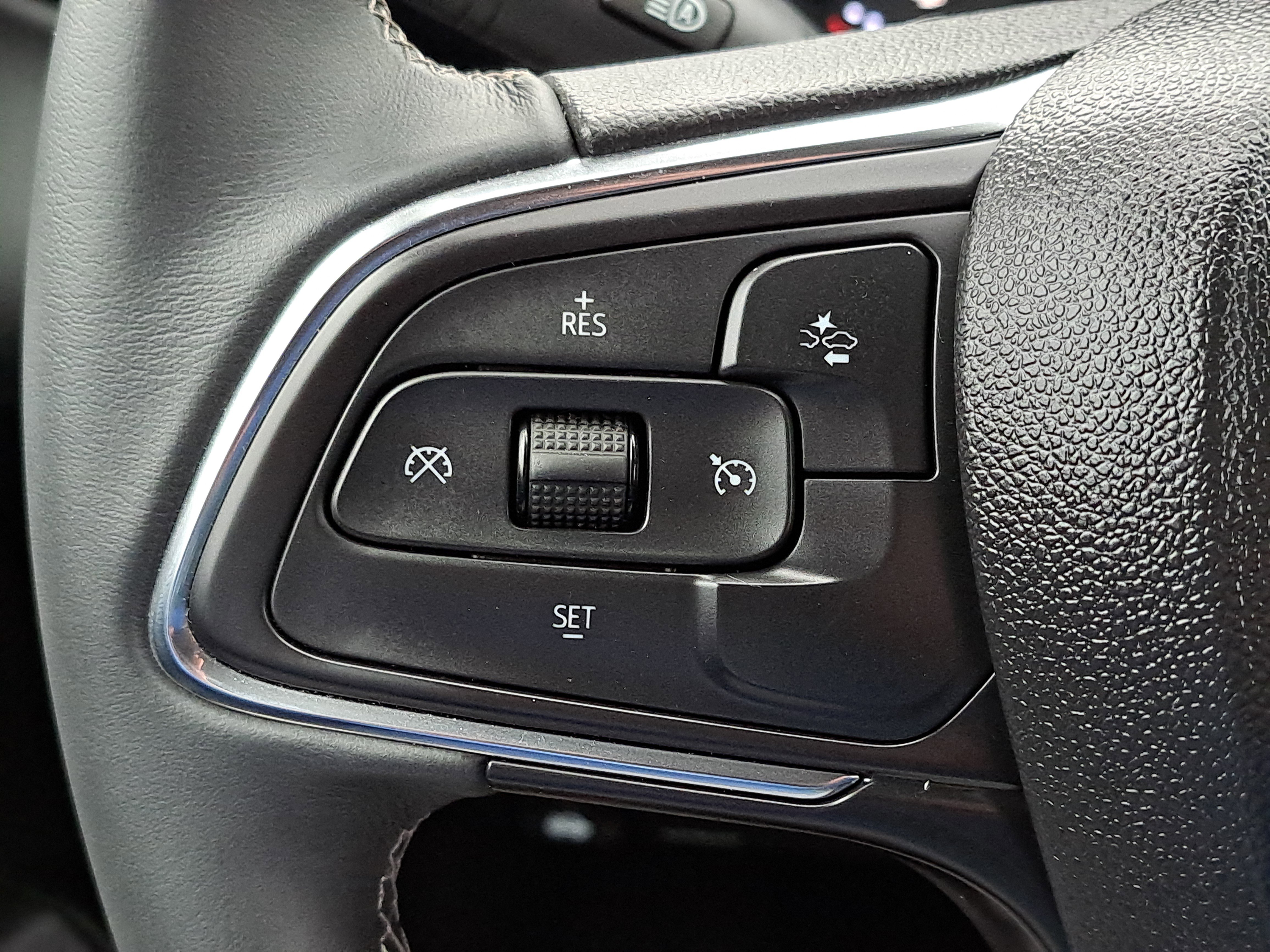 Used 2023 Buick Encore GX Preferred w/ Cold Weather Comfort Package image 19