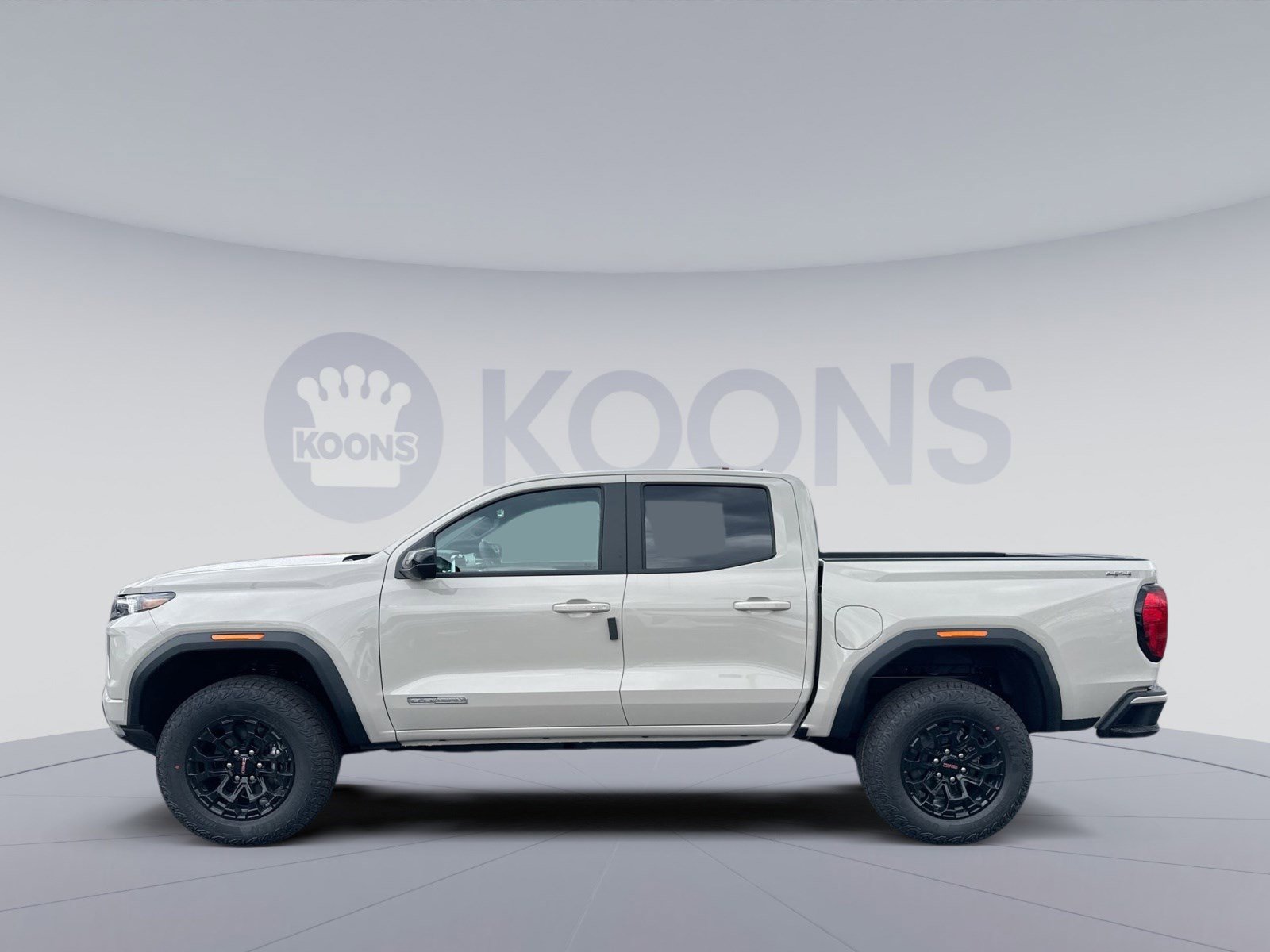 New 2026 GMC Canyon Elevation w/ Convenience Package image 2