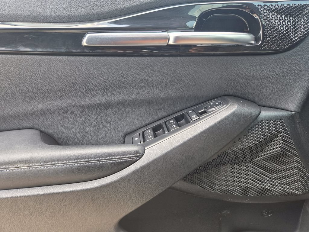 Certified 2023 Kia Seltos S w/ Navigation Package FWD image 25