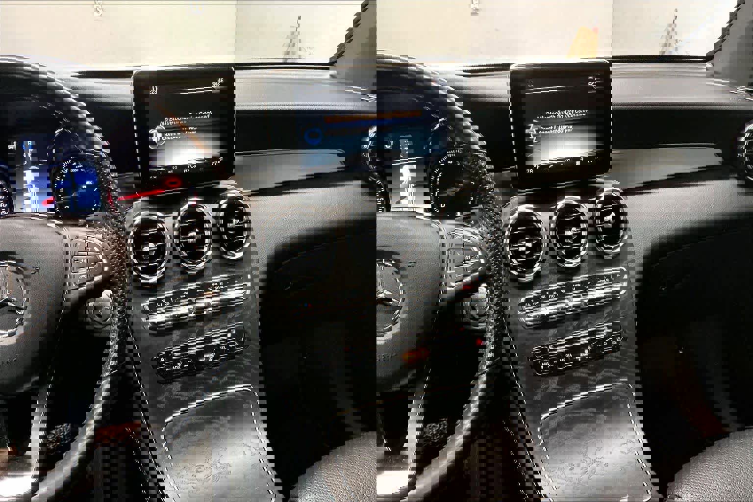 Used 2019 Mercedes-Benz GLC 300 4MATIC image 9