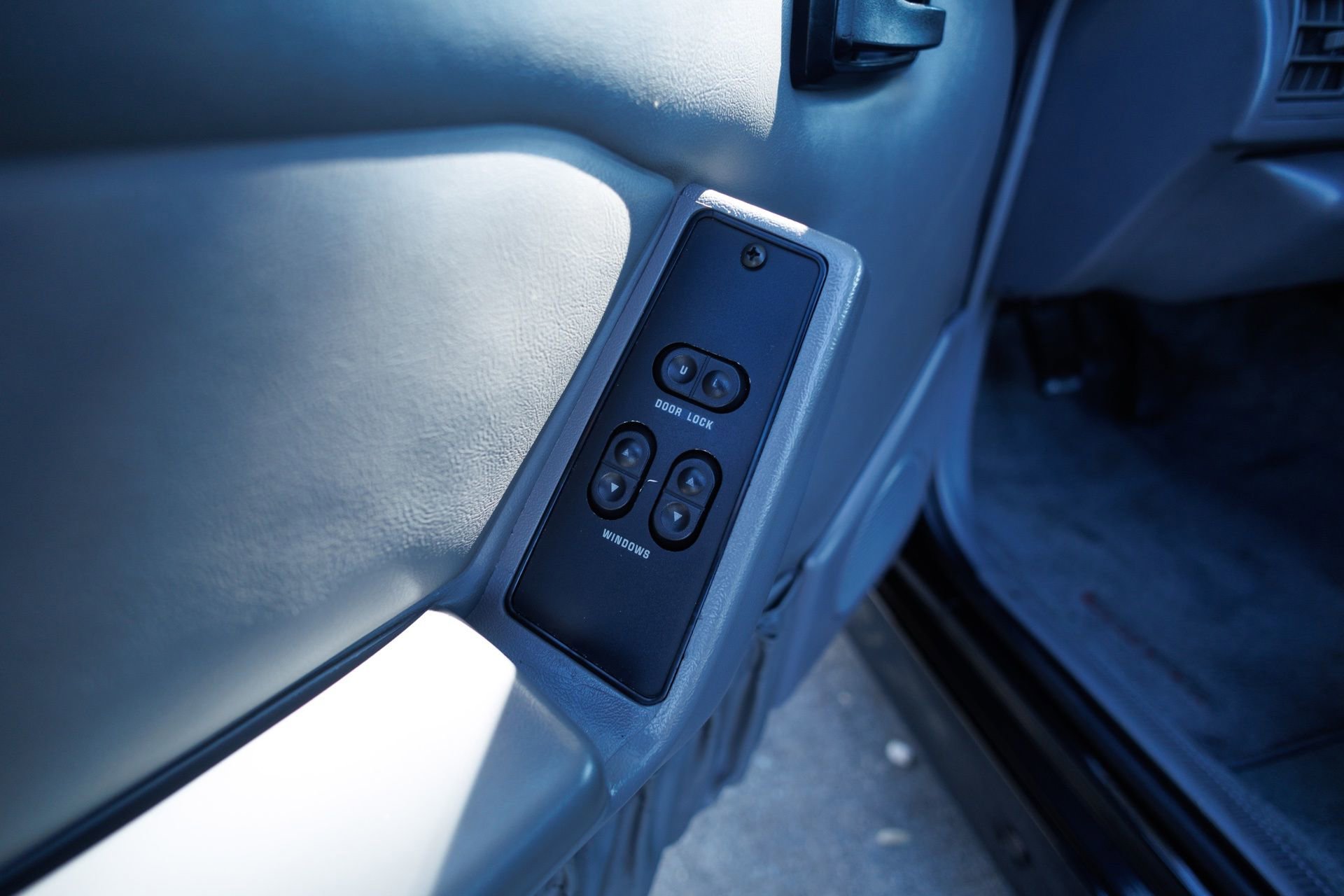 Used 1993 Ford Mustang Cobra image 58