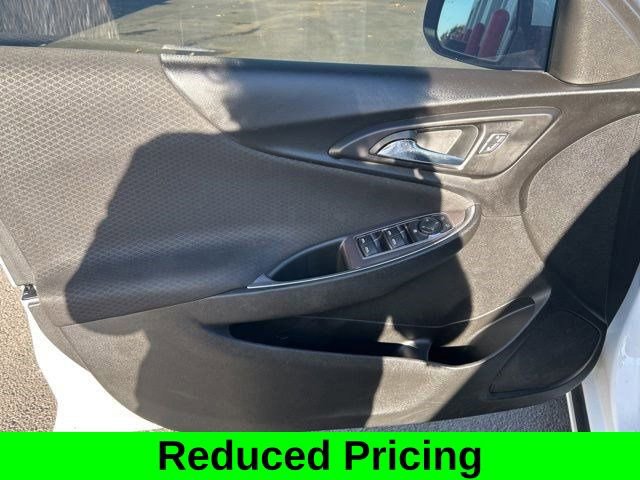 Used 2018 Chevrolet Malibu LT image 12