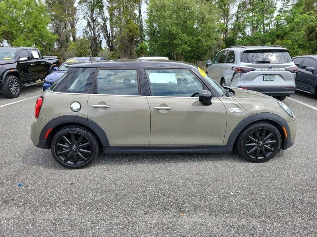 Used 2019 MINI Cooper S w/ Premium Package FWD image 9